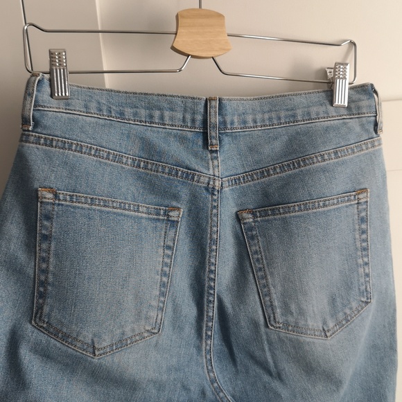 The High Rise Skinny Jean - Picture 6 of 7